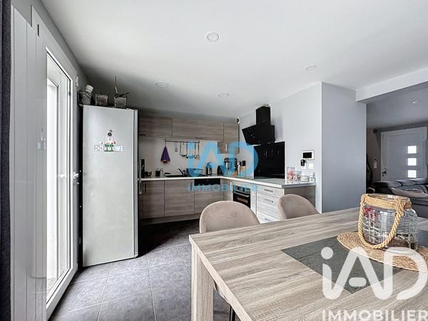 Maison à vendre 4 pièces 82 m² Saint-Pierre-du-Perray