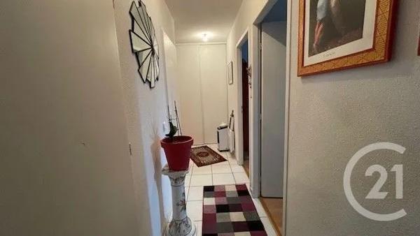 Appartement F3 à vendre  3 pièces - 50,68 m 2   LA REOLE  - 33