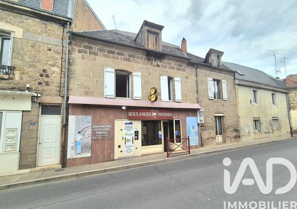 Immeuble à vendre 208 m² Larche
