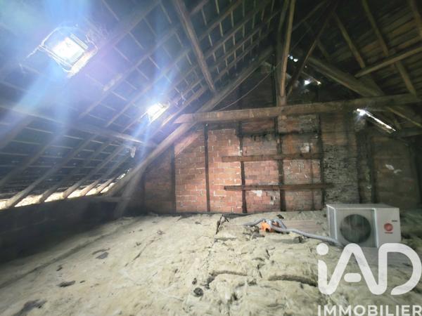 Immeuble à vendre 208 m² Larche