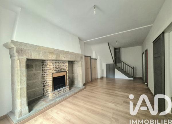 Immeuble à vendre 208 m² Larche