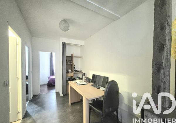 Immeuble à vendre 208 m² Larche