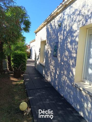 Vente maison individuelle Pont l'abbe d'arnoult, 160m² 7 pièces 223 910.16€ avec garage