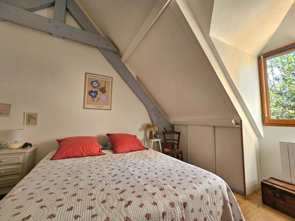 À 10 minutes des commodités, découvrez le charme et la sérénité de la campagne !