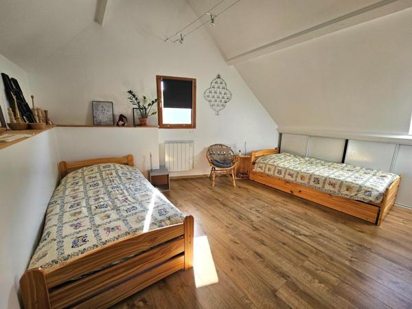 À 10 minutes des commodités, découvrez le charme et la sérénité de la campagne !