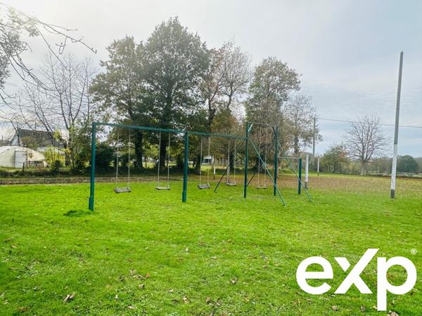 "Investissement Rentable : Gîte + 12 Logements Loués" sur plus de 8400m2 de terrain.