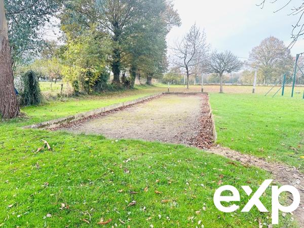 "Investissement Rentable : Gîte + 12 Logements Loués" sur plus de 8400m2 de terrain.