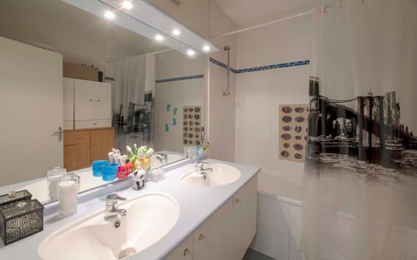 Appartement à vendre    3 pièces • 70,24 m2 Saint-Jacques-de-la-Lande