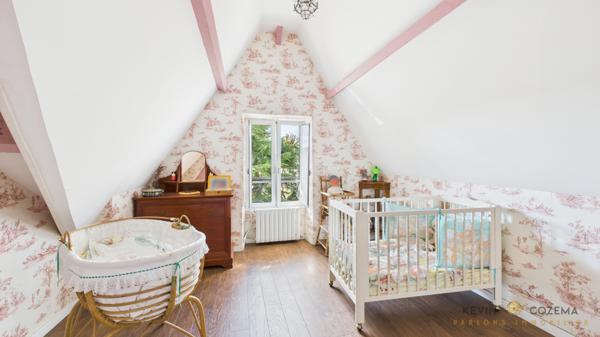 Corbeil-Essonnes (91100) Belle maison meulière 10 pièces de 212 m² – Corbeil-Essonnes Centre-ville