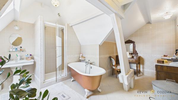 Corbeil-Essonnes (91100) Belle maison meulière 10 pièces de 212 m² – Corbeil-Essonnes Centre-ville