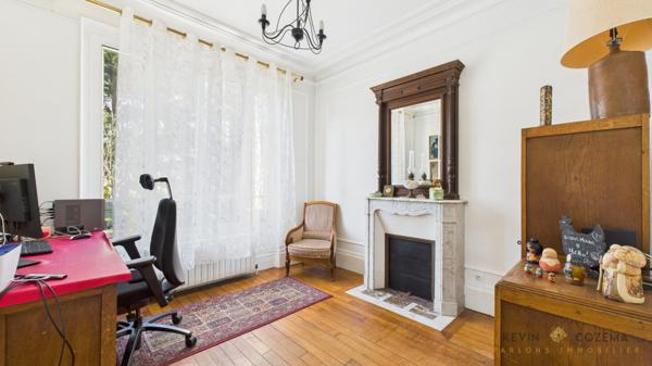 Corbeil-Essonnes (91100) Belle maison meulière 10 pièces de 212 m² – Corbeil-Essonnes Centre-ville