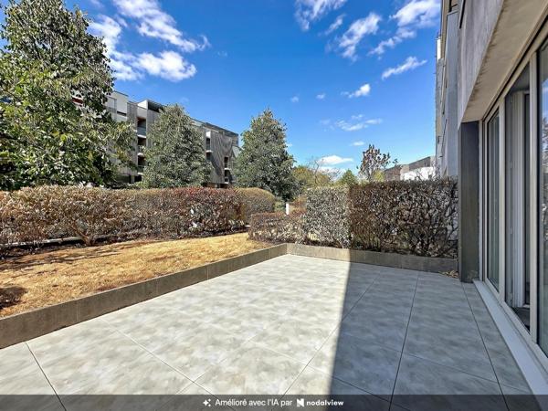 Grand T2 Lumineux tout équipé avec terrasse