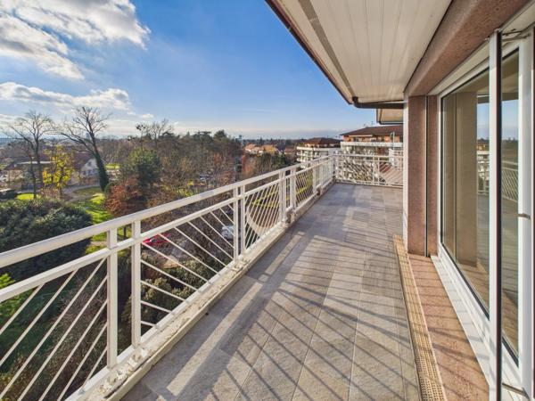 Haute Savoie (74), à vendre AMBILLY - Proche douane - Appartement T4 duplex attique