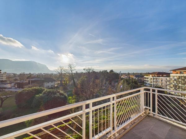 Haute Savoie (74), à vendre AMBILLY - Proche douane - Appartement T4 duplex attique