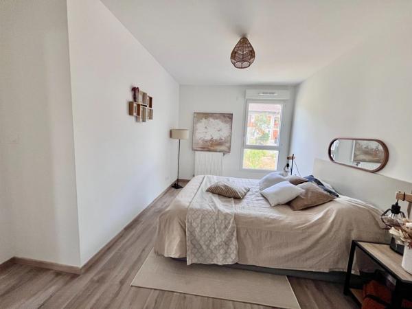 à vendre appartement duplex 100m² rez de jardin 5 pièces SCIEZ (74) parking et cave