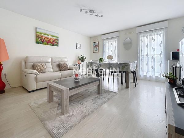 Appartement centre ville Avrillé - T3 - 2 chambres - ascenseur - balcon