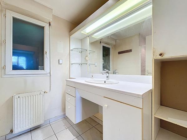 5 minutes d'Amboise, achat maison ancienne Nazelles-Négron 171 m² 4 chambres.