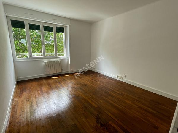 Appartement T2 -  face GARE