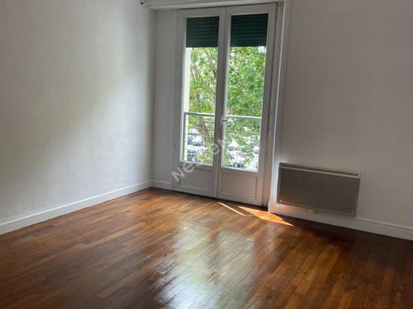 Appartement T2 -  face GARE