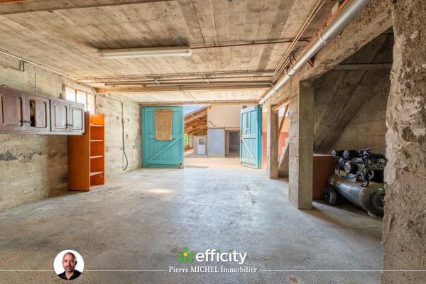Maison
         5 pièces
        - 132 m² Exclusivité 320 000 € *