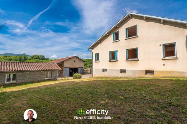 Maison
         5 pièces
        - 132 m² Exclusivité 320 000 € *