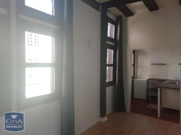 Appartement à louer 1 pièce 34.7m²