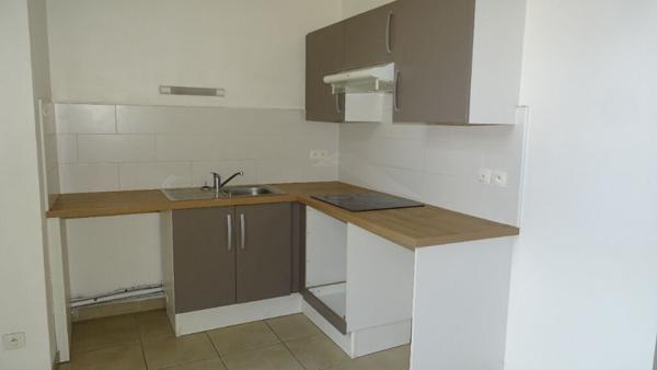 APPARTEMENT EN CENTRE VILLE AVEC 2 CHAMBRES