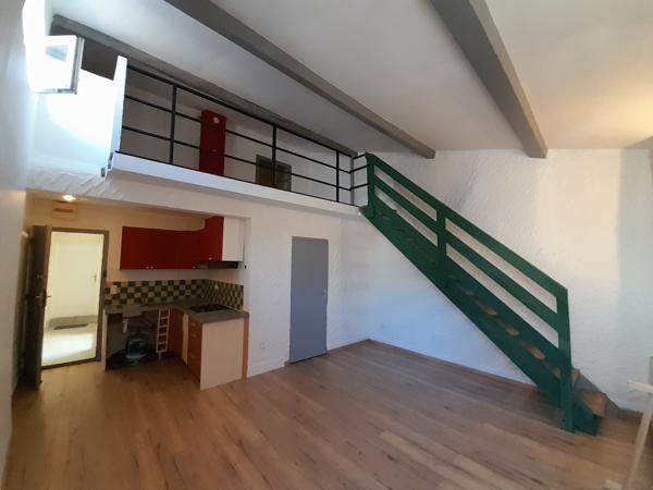 Die (26150) STUDIO à DIE (Drôme)