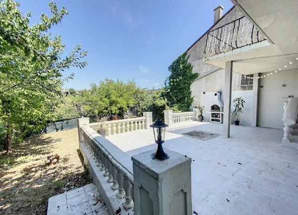 Maison à vendre    6 pièces •  Montluçon