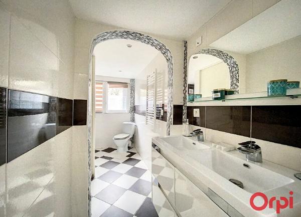 Maison à vendre    6 pièces •  Montluçon