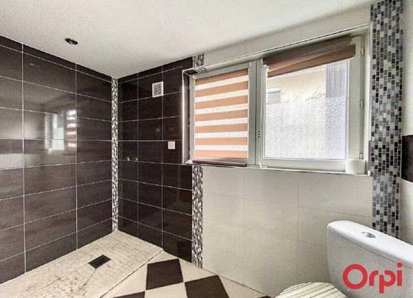 Maison à vendre    6 pièces •  Montluçon