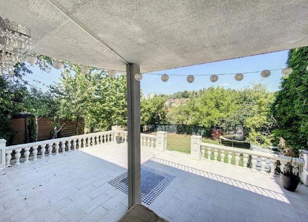 Maison à vendre    6 pièces •  Montluçon