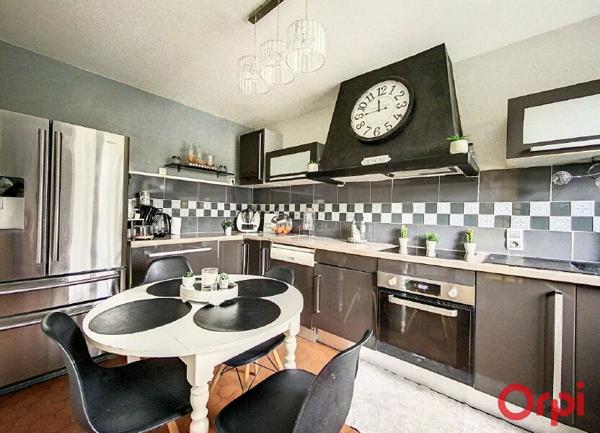 Maison à vendre    6 pièces •  Montluçon