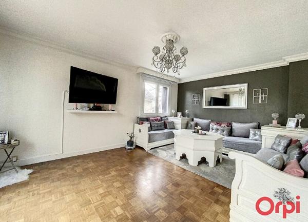 Maison à vendre    6 pièces •  Montluçon