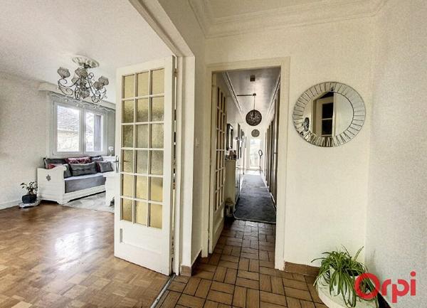 Maison à vendre    6 pièces •  Montluçon