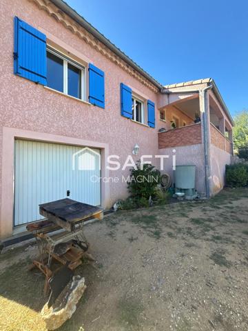 Maison familiale avec terrain arboré