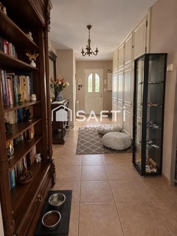 Maison familiale avec terrain arboré