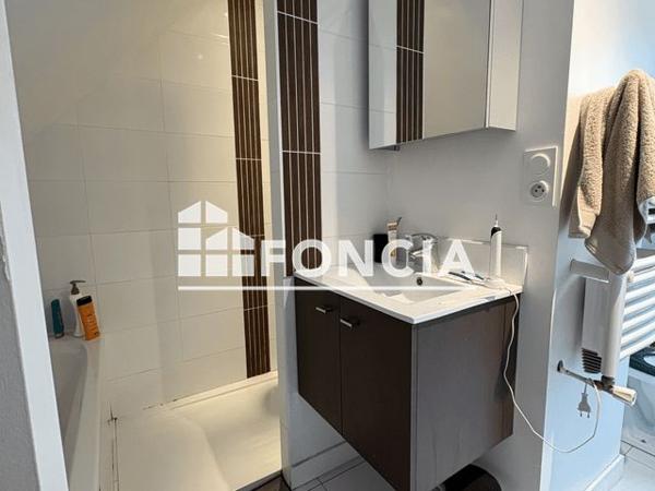 Location Appartement 2 pièces 35.89 m² - 12 RUE PROSPER MERIMEE Vannes 56000