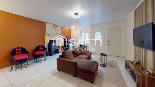 Charmante maison ancienne, au cœur d’un secteur calme et recherché près de Champniers.