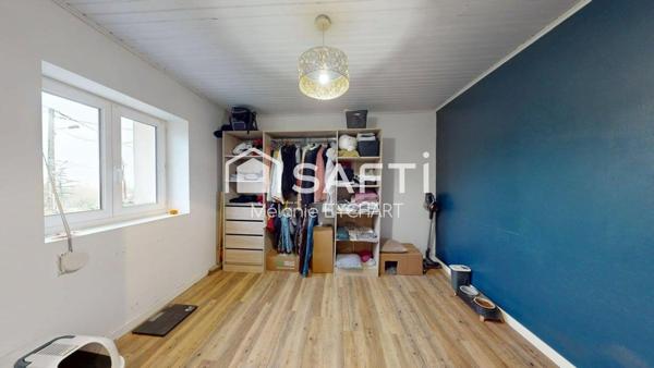 Charmante maison ancienne, au cœur d’un secteur calme et recherché près de Champniers.