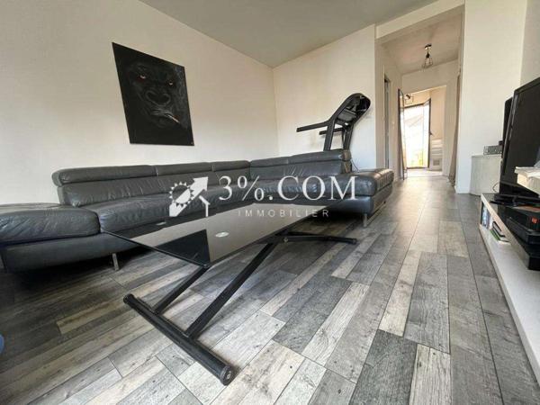 Appartement
                                                                                                                                                                                                                                                                                                                        3 pièce(s)                                                                                                                                                                                                          1 chambre(s)                                                                                                                                                                                                          45  m²