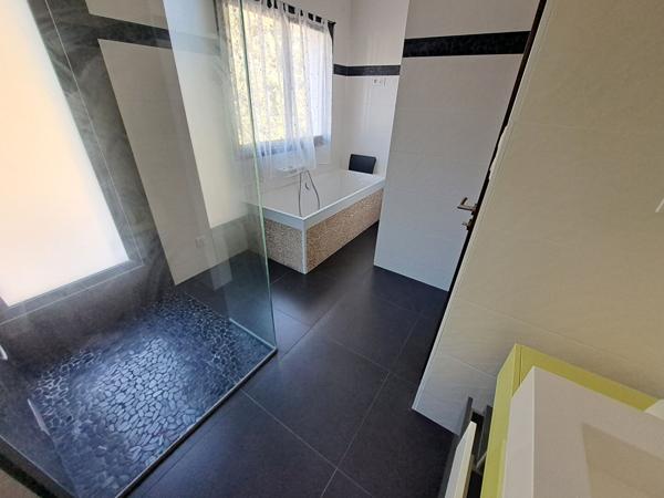 Maison d'exception au bord de l'Odet, 183 m² de raffinement et de lumière