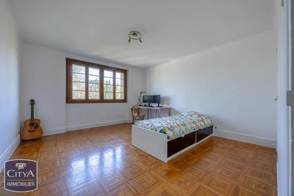 Appartement à vendre 4 pièces 95.5m² Chambéry (73000)