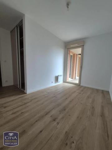 Appartement à louer 3 pièces 82.15m² Valenciennes (59300)