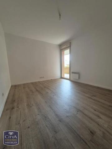 Appartement à louer 3 pièces 82.15m² Valenciennes (59300)