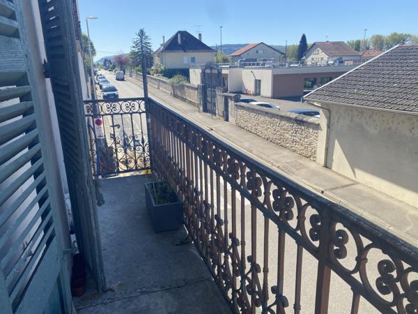 A LAGNIEU, bel appartement T2 MEUBLE de 36 m² au 1er étage  Lagnieu (01150)