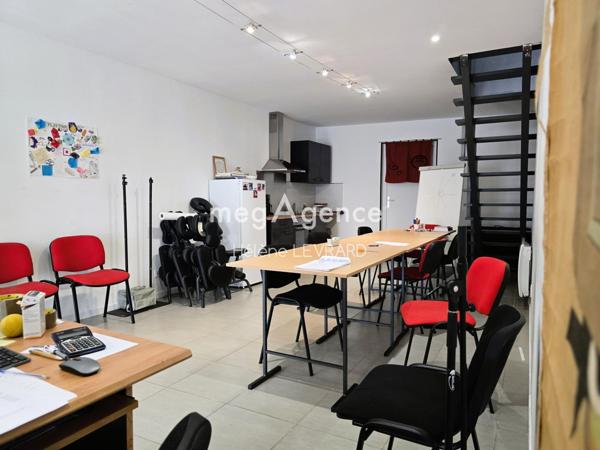 Bureaux à EVRON, 53600 - 4 pièces 95m²
