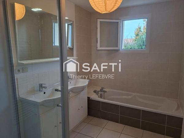 Belle maison centre de jaunay-clan