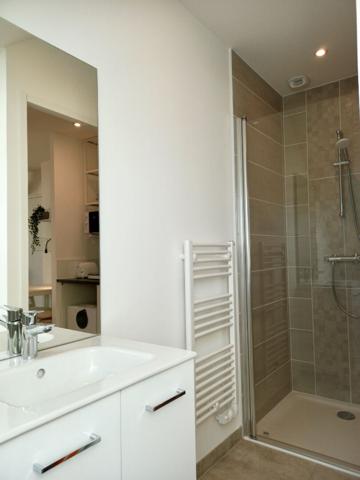 CHAMBRE DE 19 M² DANS UNE MAISON DE 132 M² - MEUBLEE