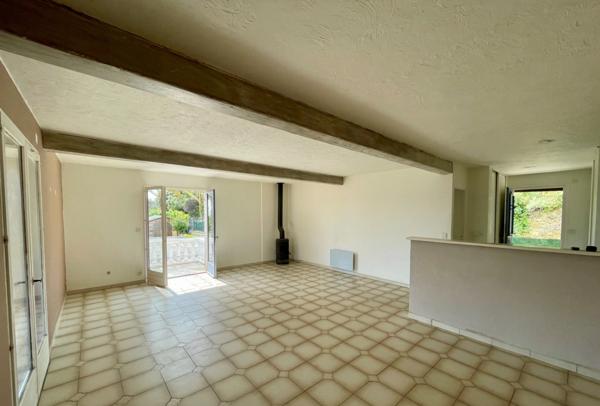 Maison à vendre 4 pièces SAINT LAURENT DU VAR (06)
